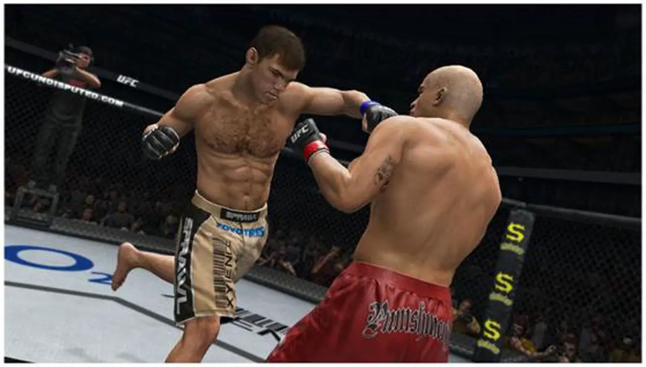 Alt view image 9 of 11 - UFC Undisputed 3 Xbox 360 Game