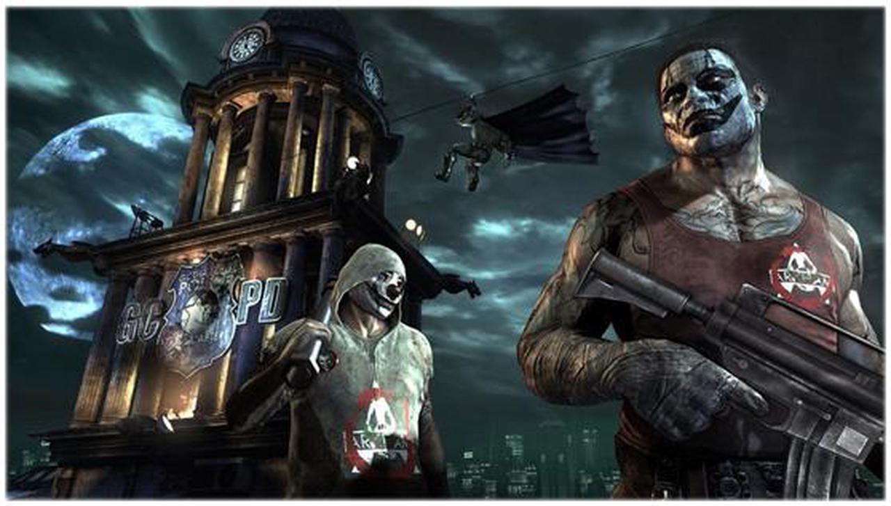 Alt view image 3 of 10 - Batman: Arkham City Xbox 360 Game