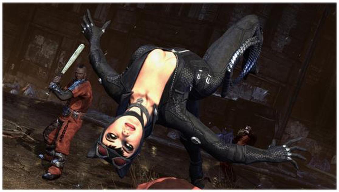 Alt view image 5 of 10 - Batman: Arkham City Xbox 360 Game