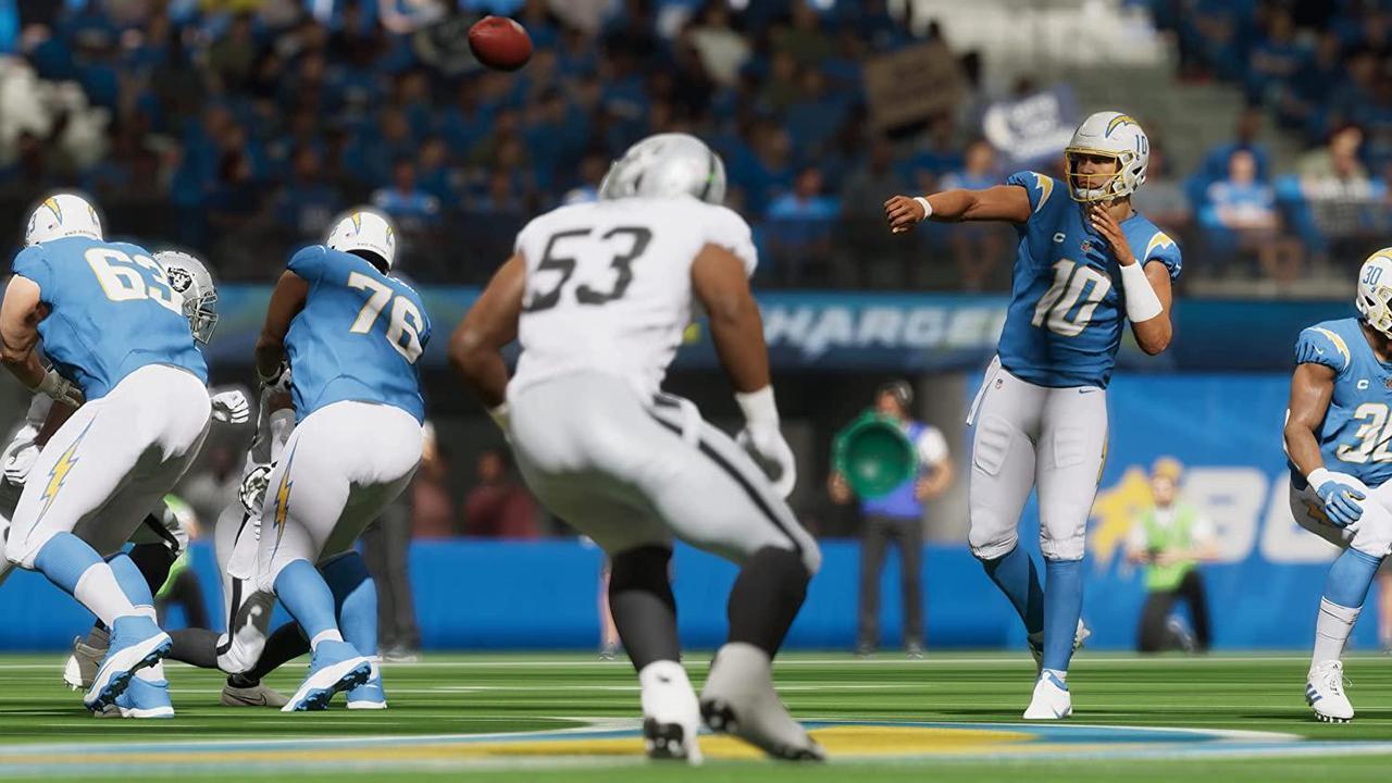Alt view image 2 of 7 - Madden NFL 23 - PlayStation 5