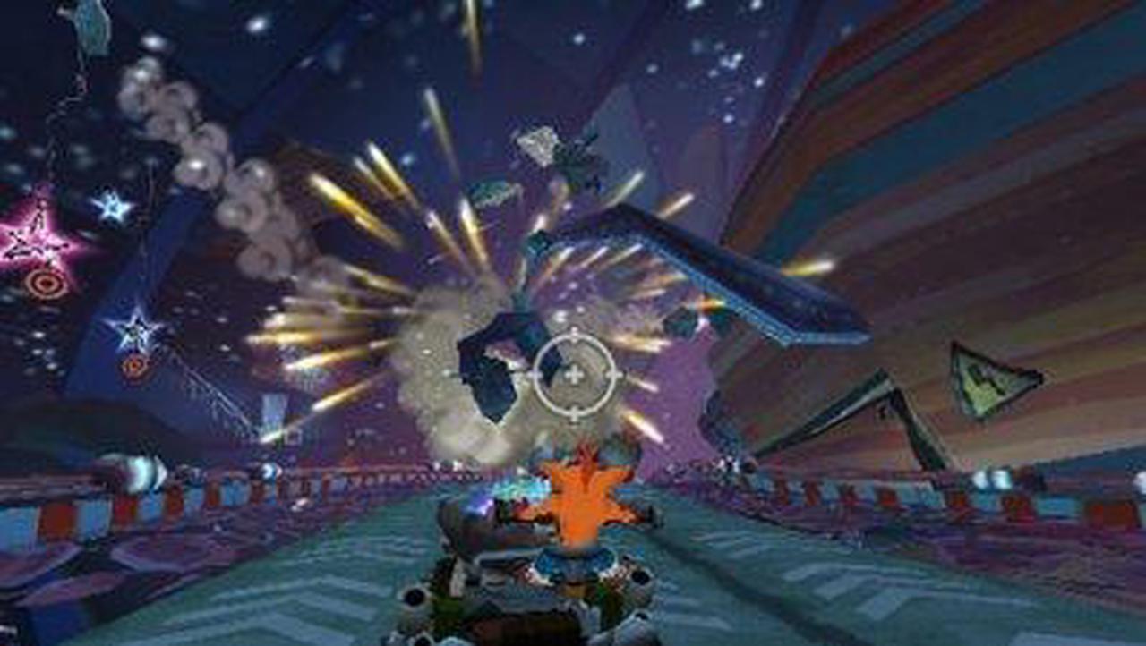Alt view image 4 of 14 - Crash Tag Team Racing PSP Game SIERRA