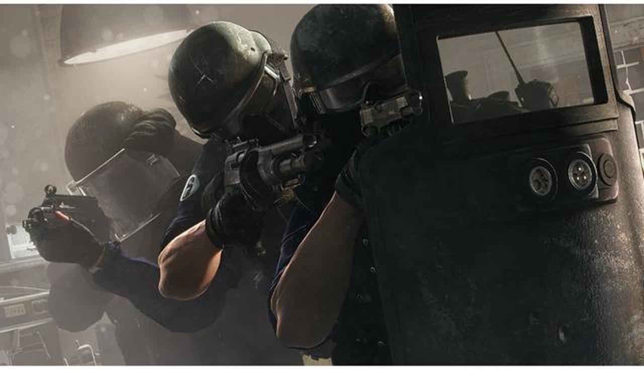 Alt view image 3 of 6 - Tom Clancy's Rainbow Six Siege - PlayStation 4