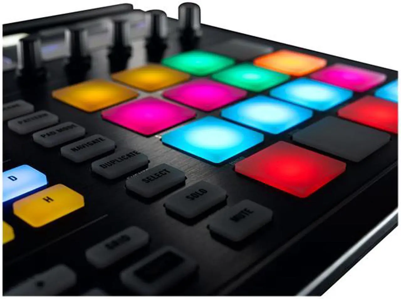 Alt view image 5 of 8 - Native Instruments MASCHINE MK2 Groove Production Studio (Black)
