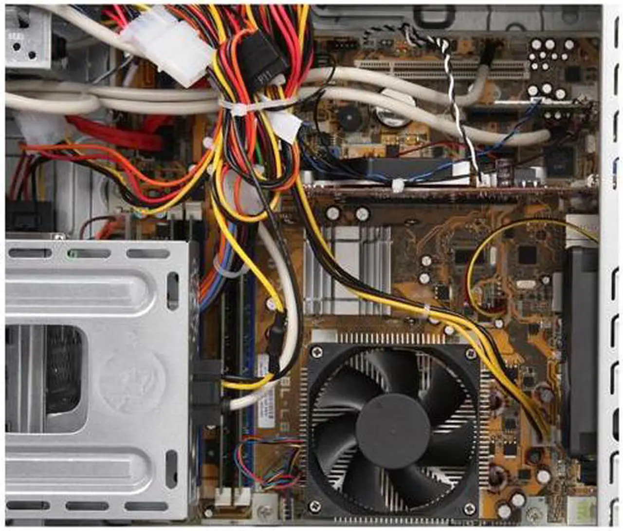 Alt view image 11 of 19 - HP Desktop PC Pavilion Elite M9510F(NC692AA) Intel Core 2 Quad Q8200 8GB DDR2 750GB HDD NVIDIA GeForce 9500 GS Windows Vista Home Premium 64-bit