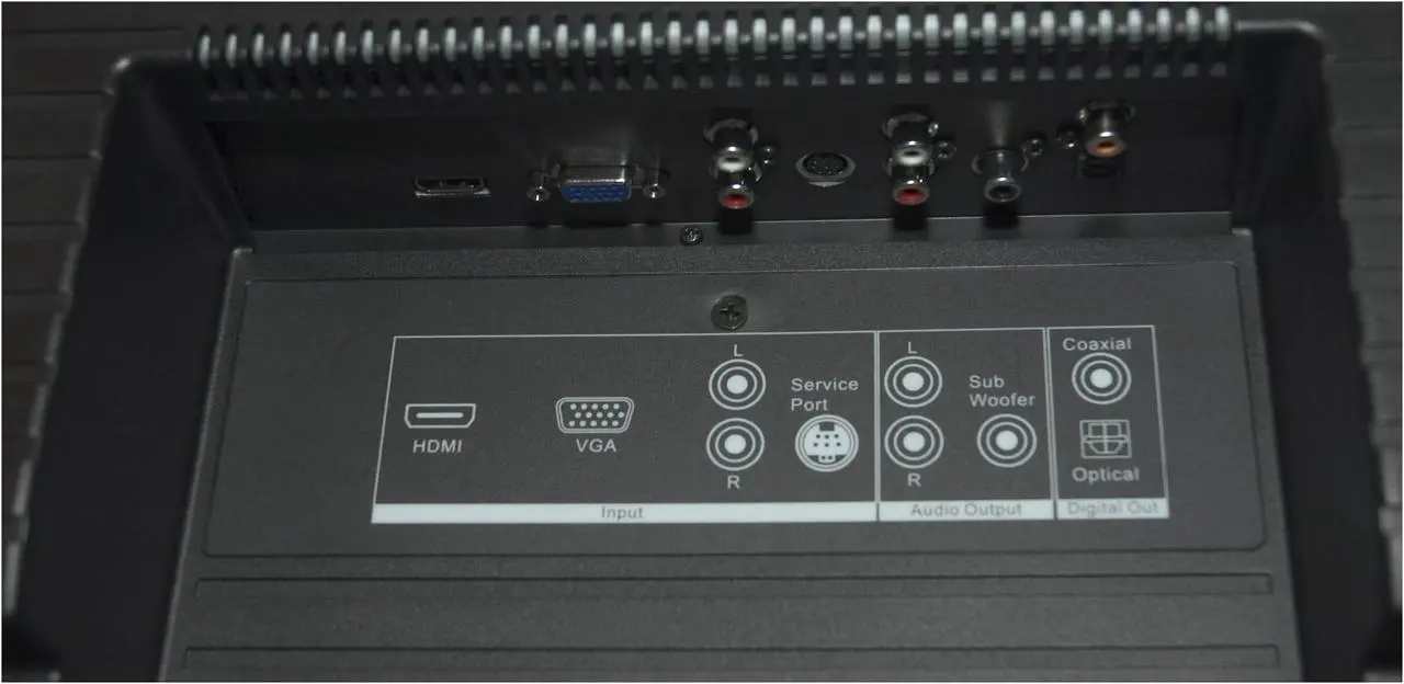 Alt view image 4 of 7 - 40" LCD TV With ATSC Tuner