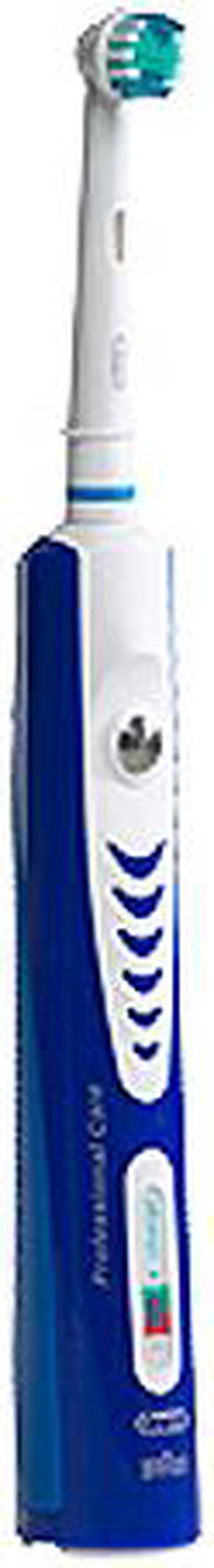 Main image of Oral-B ProfessionalCare 1000/7400 Rechargeable Electric Toothbrush