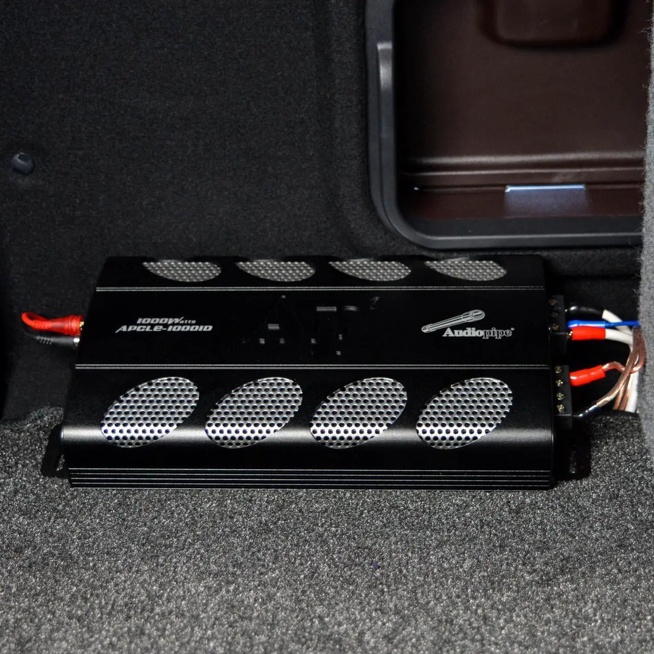 Alt view image 9 of 12 - Audiopipe APCLE10001D Audiopipe Class D Power Amplifier 1000w