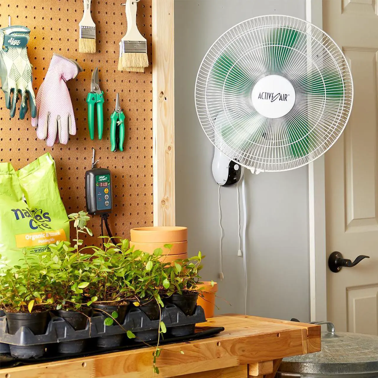 Alt view image 5 of 5 - Hydrofarm Active Air 16 Inch 3-Speed Mountable Oscillating Hydroponic Grow Fan