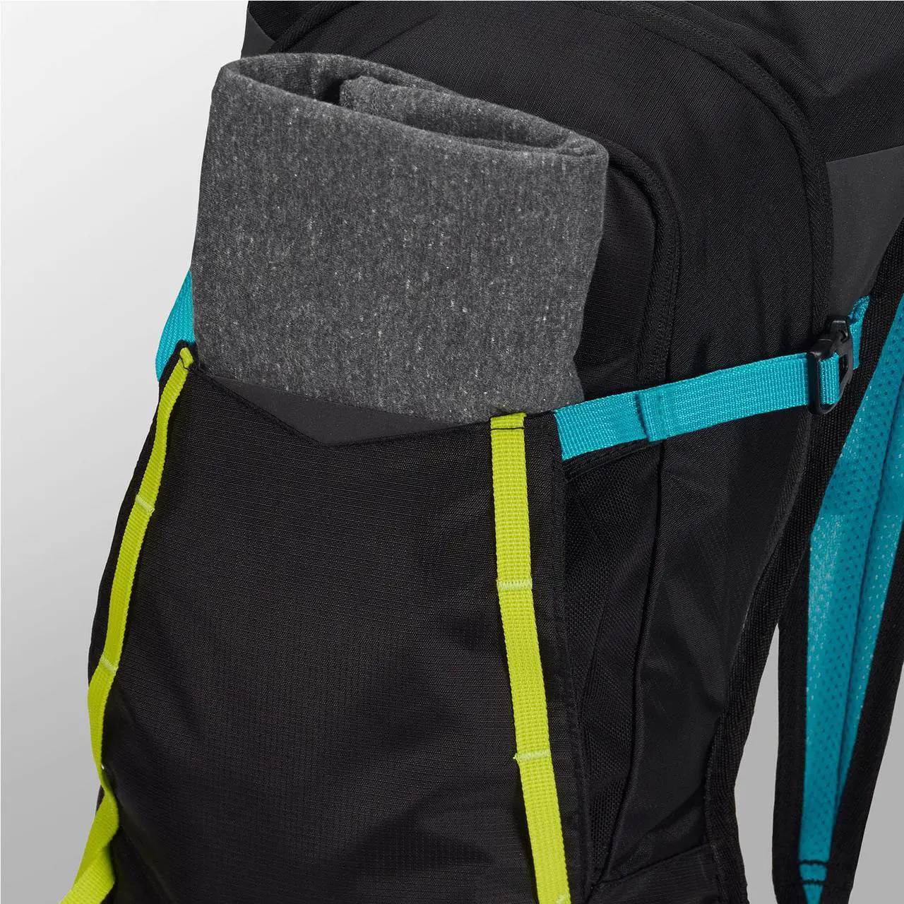 Alt view image 5 of 8 - High Sierra Hydrahike 2.0 8L Hydration Water Backpack for Hiking & Biking, Black