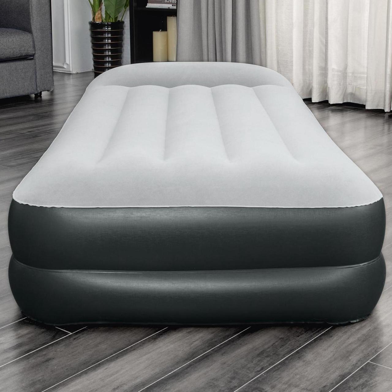 Alt view image 5 of 7 - SereneLife Full Size Inflatable Premium Airbed Flocked Mattress w/ Internal Pump