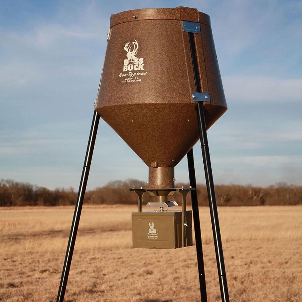Alt view image 15 of 15 - Boss Buck BB-1.5BB 12V High Torque Motor Hunting Game Feeder Kit w/ Timer Holder