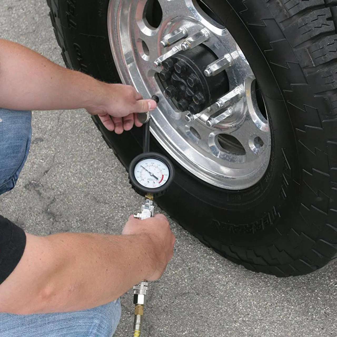 Alt view image 7 of 11 - VIAIR 40045 Viair 400P-A Automatic Portable Air Compressor Kit