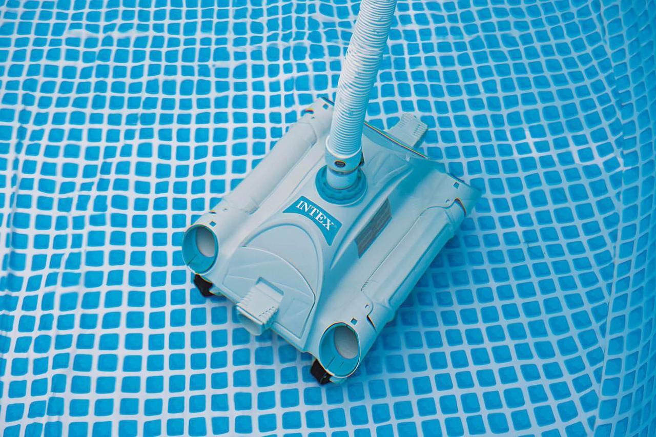 Alt view image 3 of 18 - Intex 28001E Above Ground Swimming Pool Automatic Vacuum Cleaner w/ 1.5" Fitting
