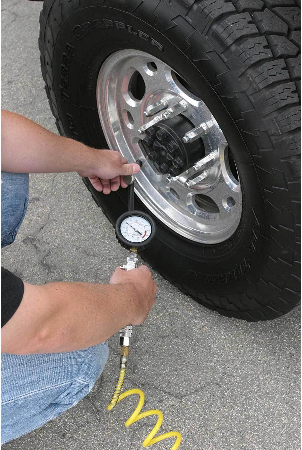 Alt view image 10 of 14 - VIAIR 40043 Viair 400P Portable Compressor Kit