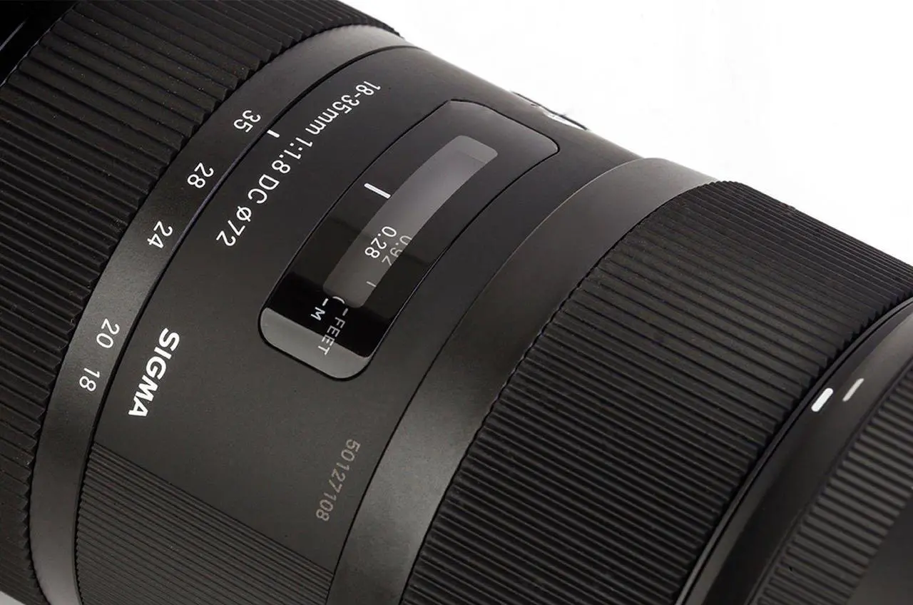 Alt view image 11 of 20 - Sigma 18-35mm F1.8 Art DC HSM Lens for Canon EF (210101)