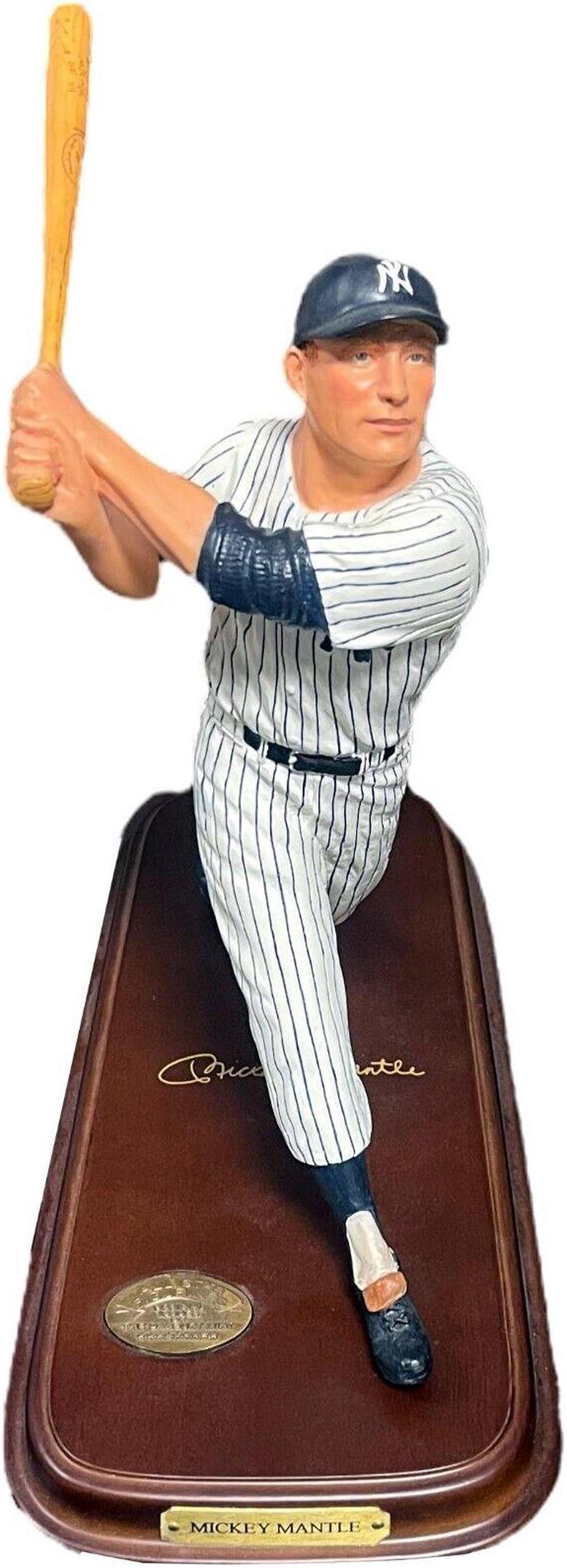 Main image of Mickey Mantle New York Yankees All Star 8.5 Figurine/Sculpture- Danbury Mint COO #A2520