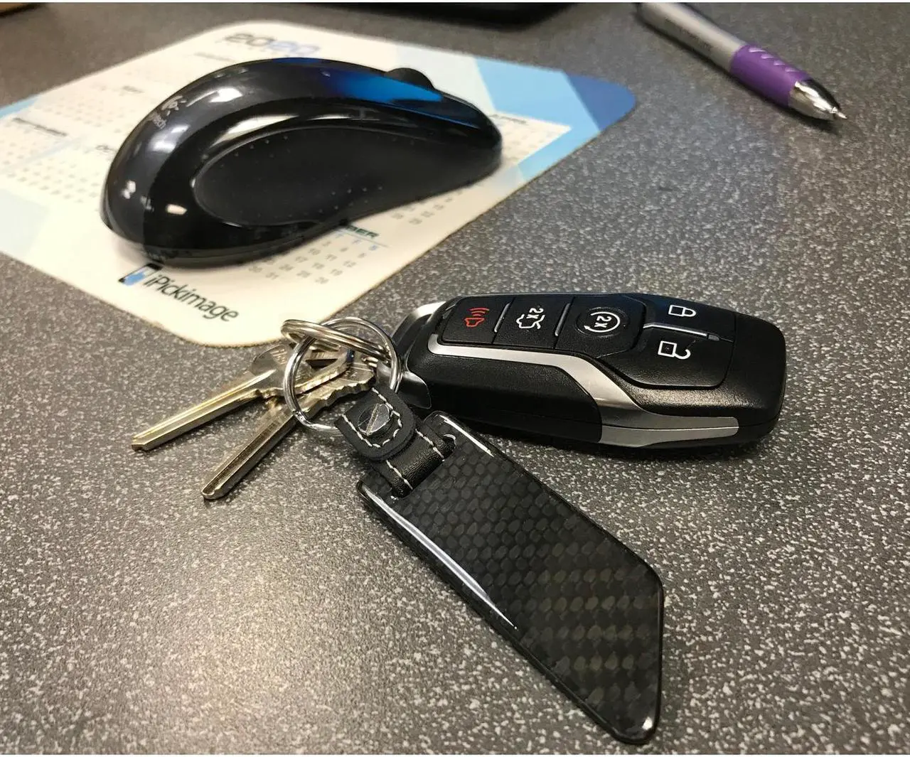 Alt view image 3 of 6 - Ford Mustang Script Real Carbon Fiber Blade Style Black Leather Strap Key Chain