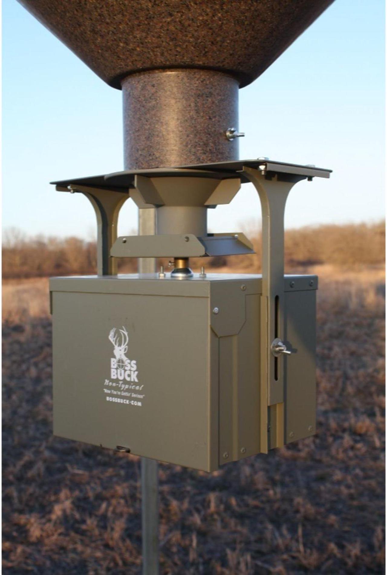 Alt view image 2 of 15 - Boss Buck BB-1.5BB 12V High Torque Motor Hunting Game Feeder Kit w/ Timer Holder
