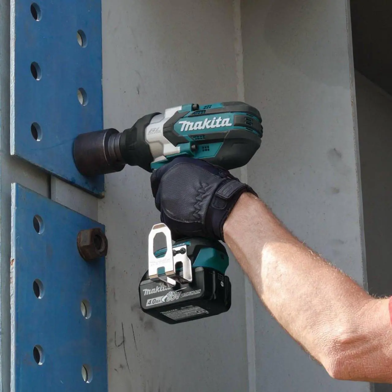 Alt view image 6 of 17 - Makita XWT07Z 18V LXT Brushless 3/4" Square Drive Impact Wrench (Tool Only)