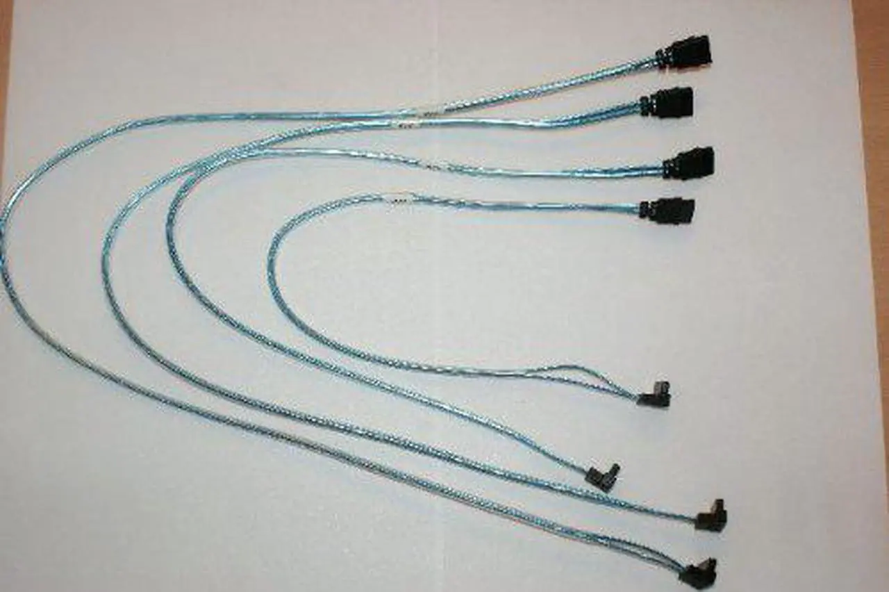 Alt view image 12 of 15 - Supermicro SATA Cable