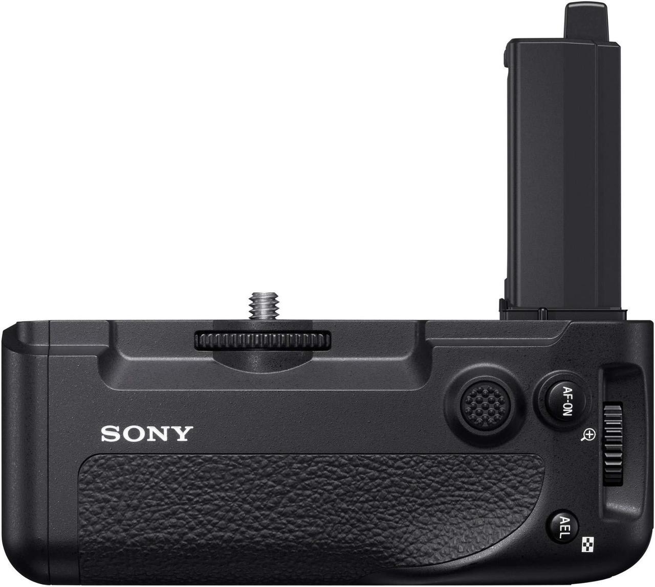 Alt view image 17 of 17 - vertical grip for sony alpha 7r iv  vgc4em
