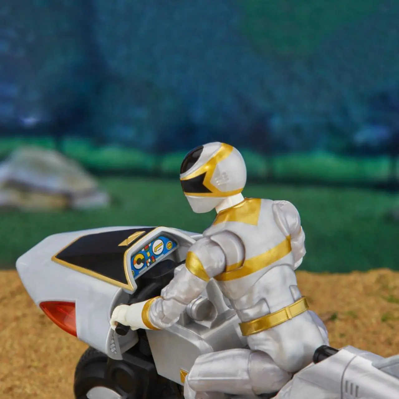 Alt view image 3 of 7 - Hasbro F8206 Power Rangers Lightning Collection In Space Silver Ranger 6 inch Action Figure