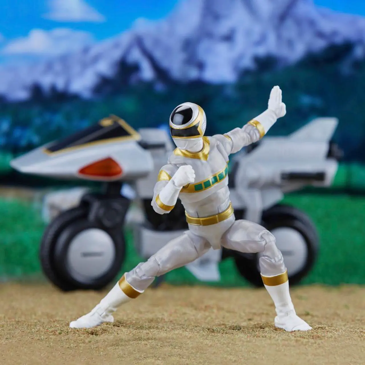 Alt view image 7 of 7 - Hasbro F8206 Power Rangers Lightning Collection In Space Silver Ranger 6 inch Action Figure