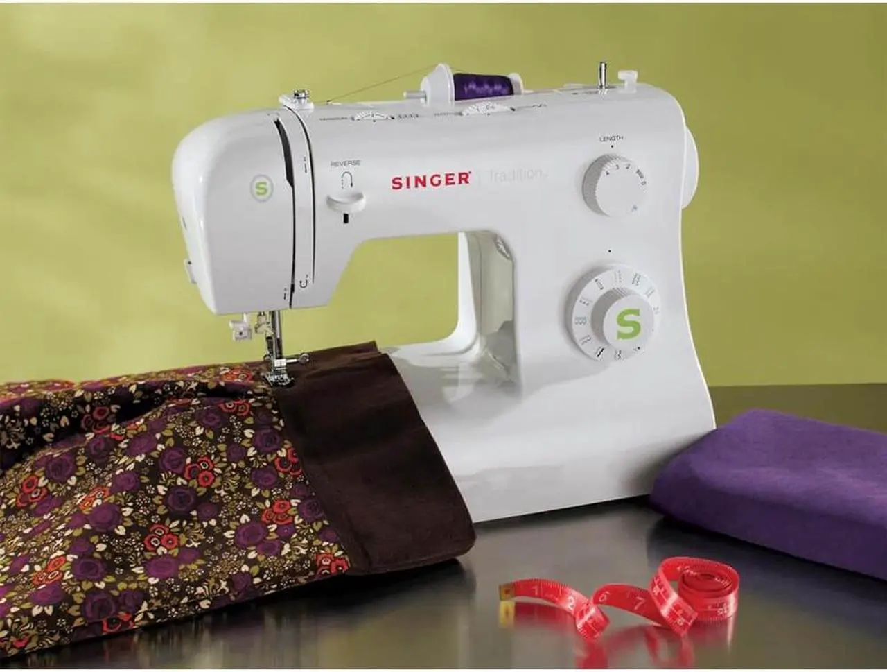 Alt view image 3 of 4 - Singer 2277FR Tradition 2277 Sewing Machine