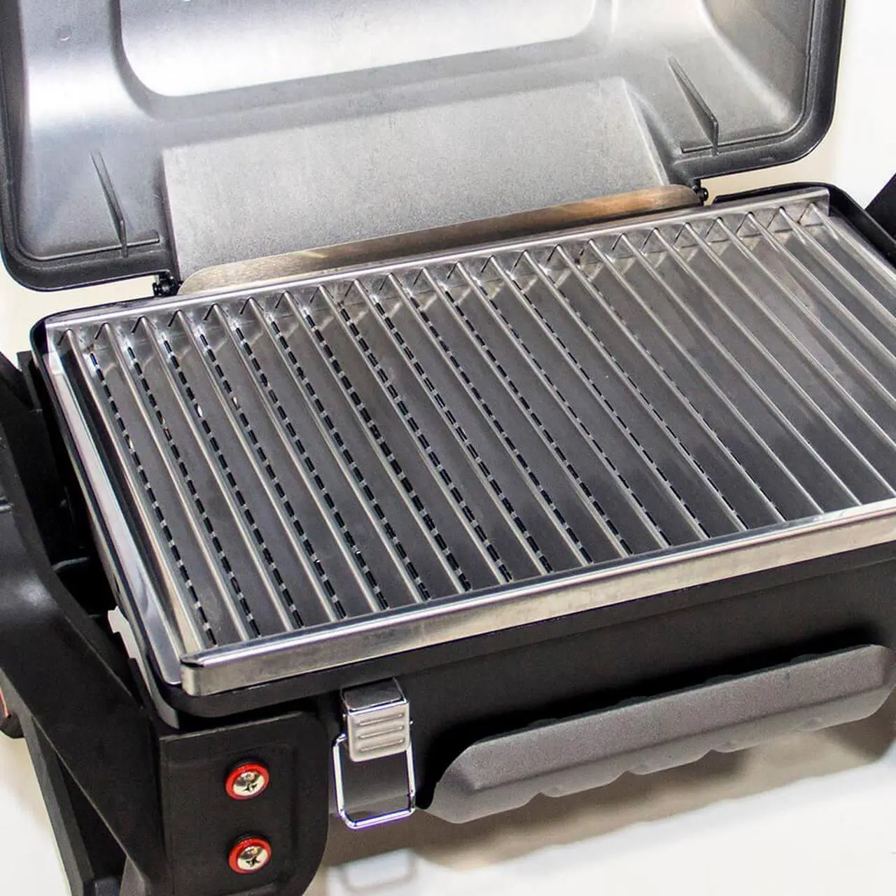 Alt view image 6 of 9 - Char-Broil Grill2Go X200 Portable TRU-Infrared Liquid Propane Gas Grill