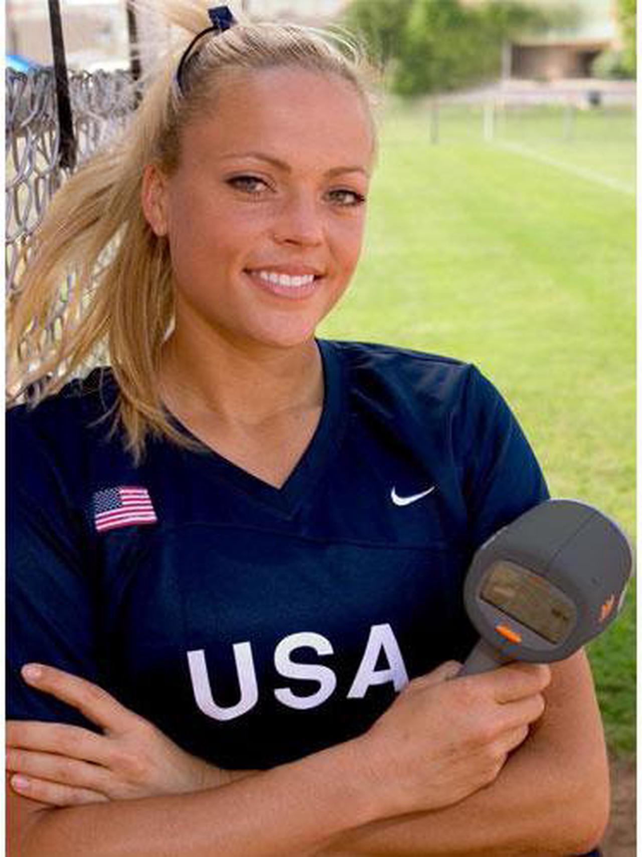 Alt view image 4 of 8 - Bushnell 101911 Velocity Radar Gun