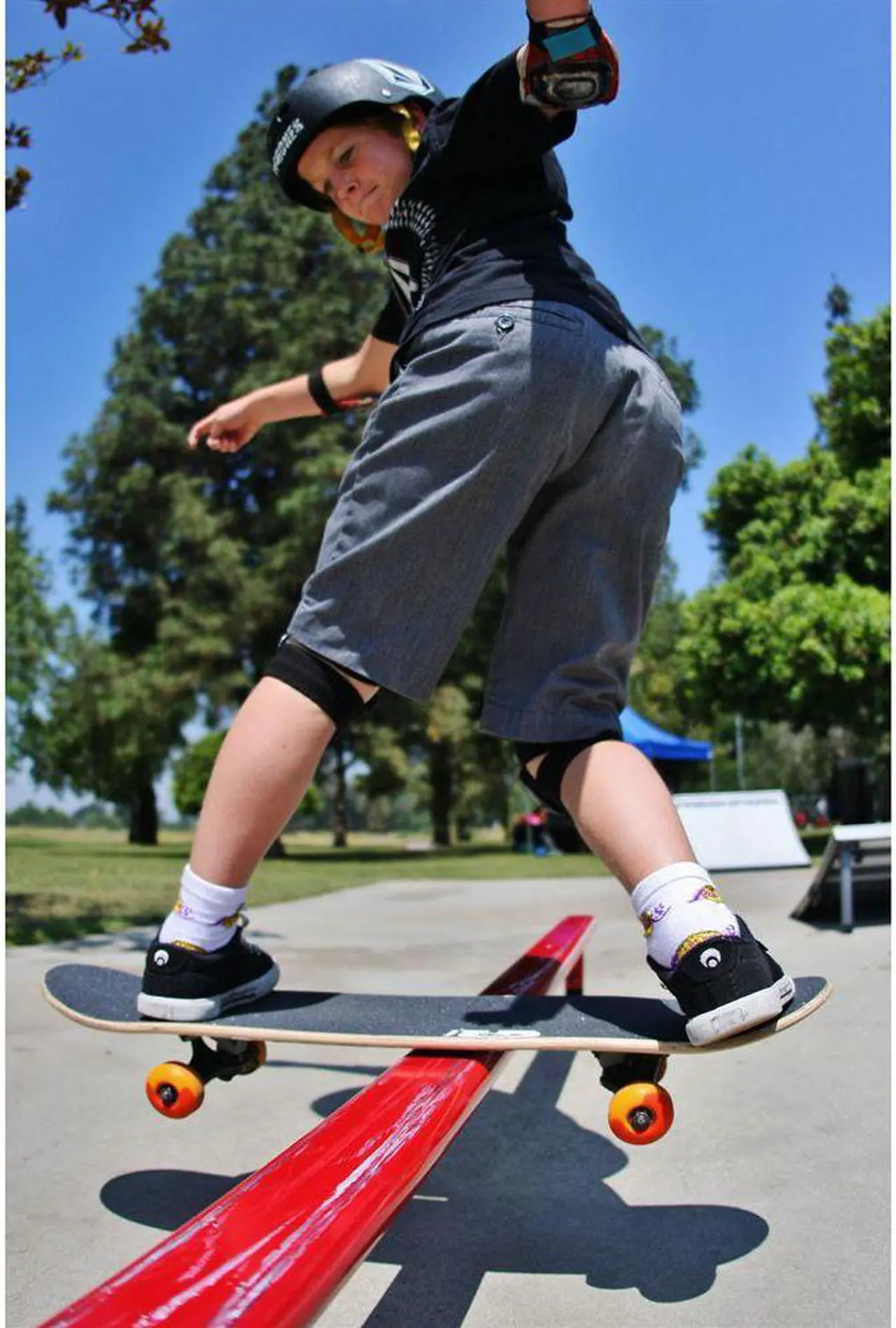 Alt view image 2 of 8 - FreshPark Professional BMX and Skateboarding Grind Rail