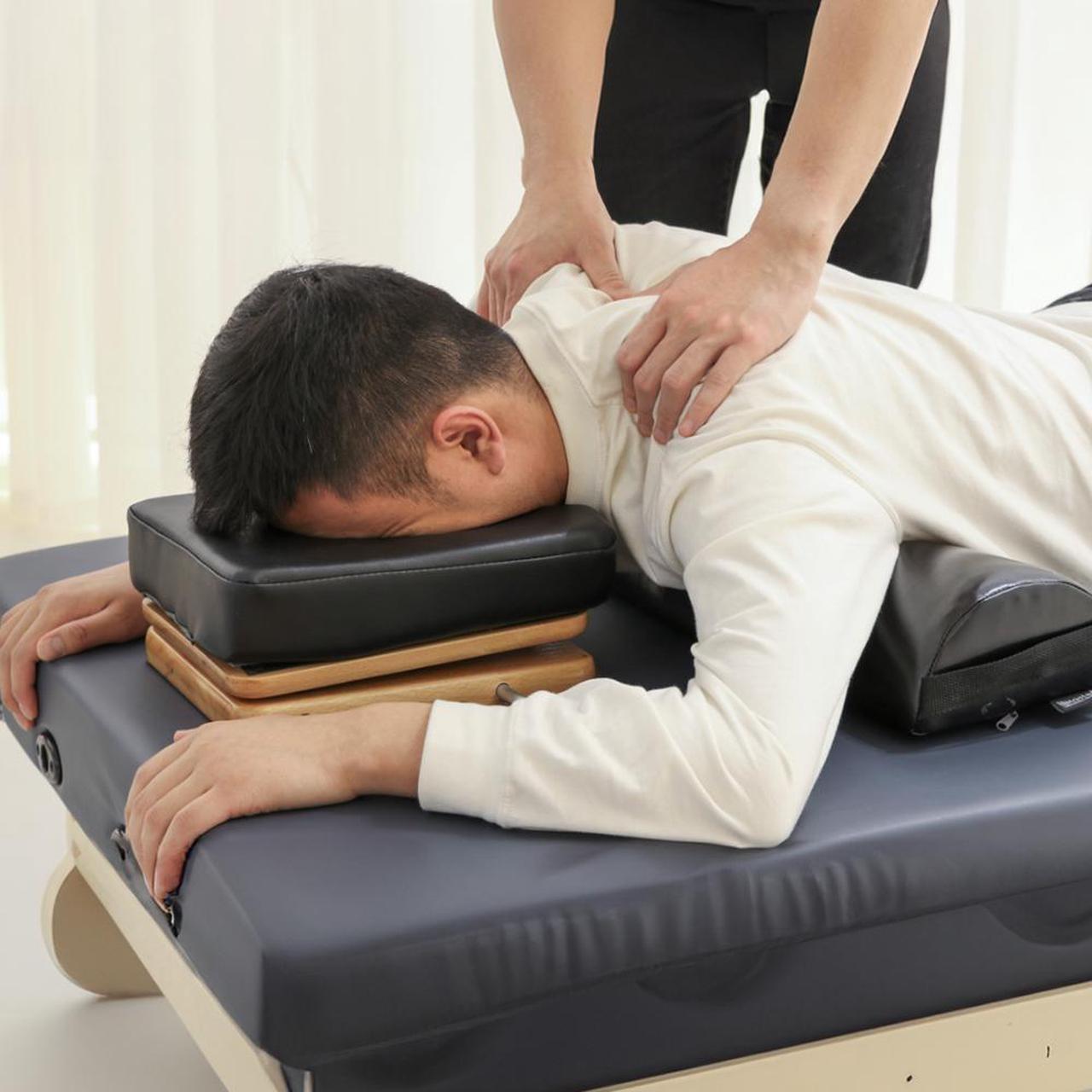 Alt view image 2 of 6 - Royal Massage Royal Massage Windsor Portable Drop Plate Cervical Chiropractic Tool-Lightweight Speeder Board Portable Drop Plate Lumbar Chiropractic Tool - Lightweight Speeder Board