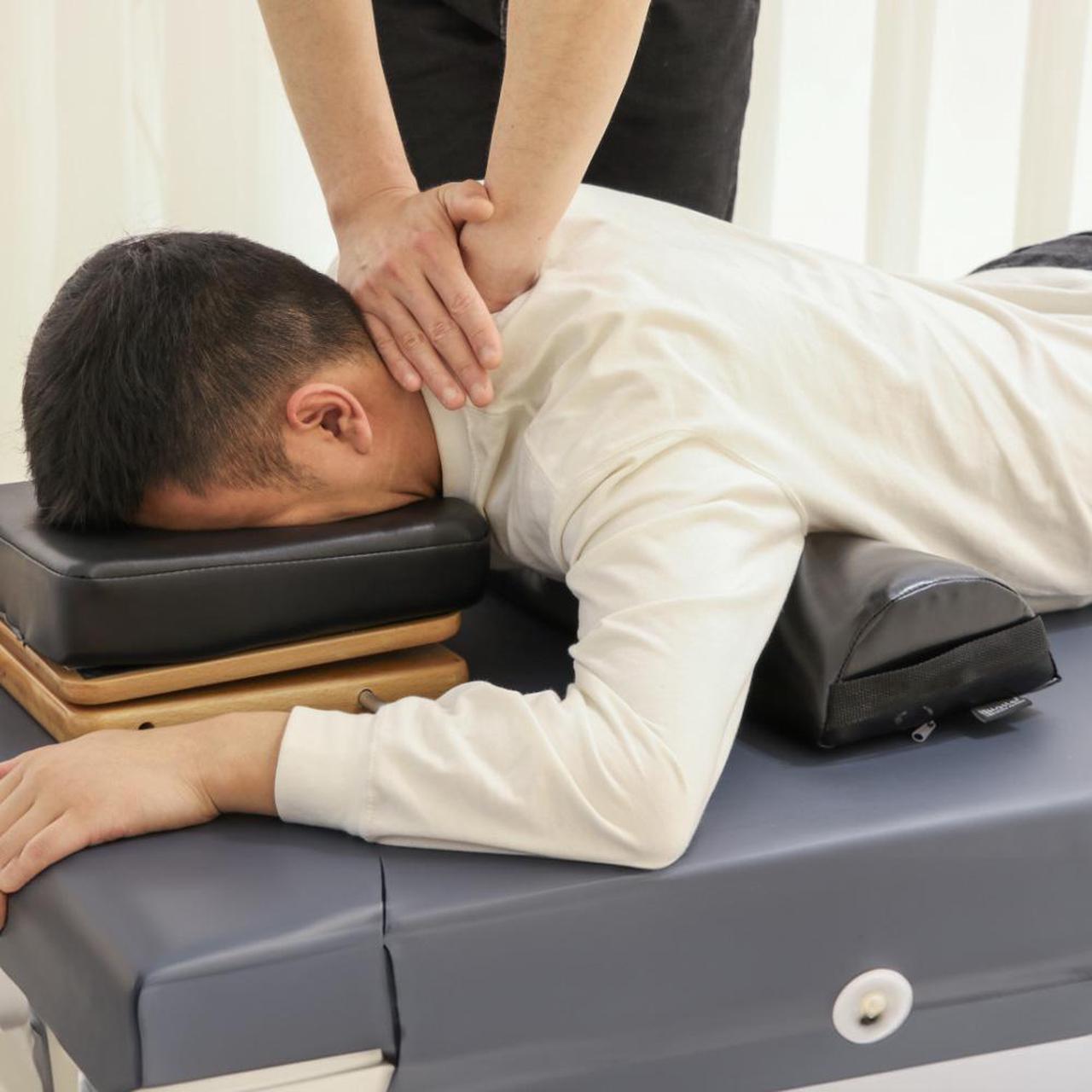 Alt view image 4 of 6 - Royal Massage Royal Massage Windsor Portable Drop Plate Cervical Chiropractic Tool-Lightweight Speeder Board Portable Drop Plate Lumbar Chiropractic Tool - Lightweight Speeder Board