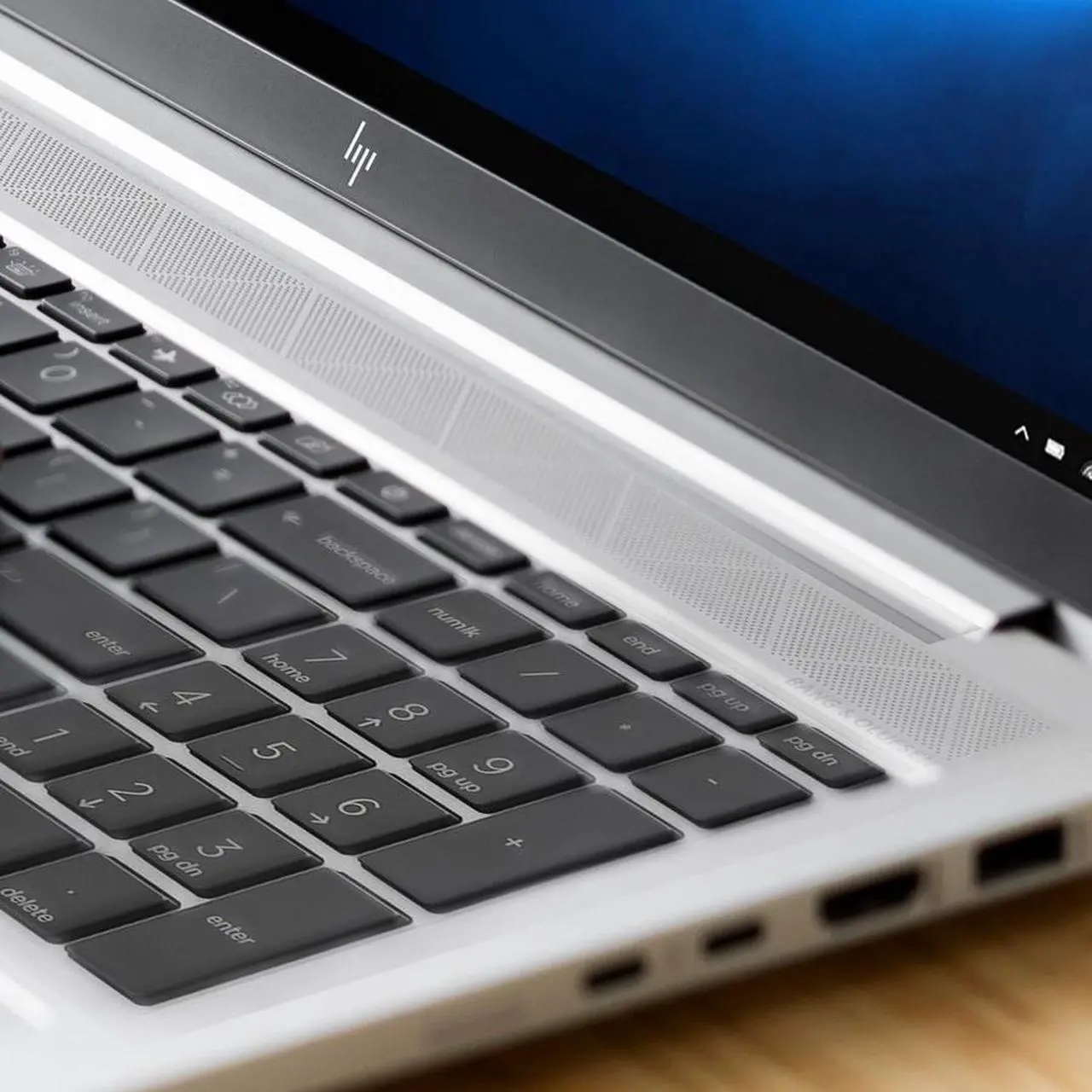 Alt view image 8 of 10 - HP EliteBook 850 G8 15.6" Notebook - Full HD - 1920 x 1080 - Intel Core i5 (11th Gen) i5-1135G7 Quad-core (4 Core) 2.40 GHz - 8 GB RAM - 256 GB SSD
