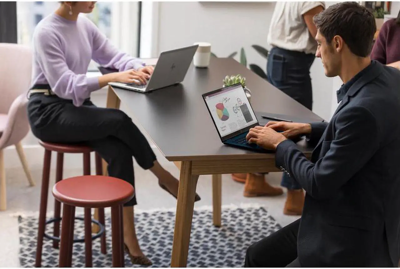 Alt view image 3 of 11 - HP EliteBook 855 G8 15.6" Notebook - AMD Ryzen 7 PRO 5850U Octa-core (8 Core) 1.90 GHz - 16 GB Total RAM - 512 GB SSD - AMD Chip - AMD Radeon Graphics - In-plane Switching (IPS) Technology - 19.5