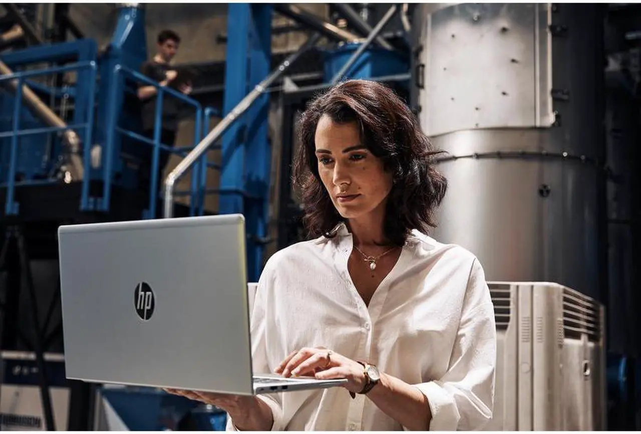 Alt view image 7 of 19 - HP Laptop ProBook 450 G9 Wolf Pro Security Edition Intel Core i5-1235U 8GB Memory 256 GB PCIe SSD Intel Iris Xe Graphics 15.6" Non-Touch Screen Windows 10 Pro (available through downgrade rights from Windows 11 Pro) 687N8UT#ABA