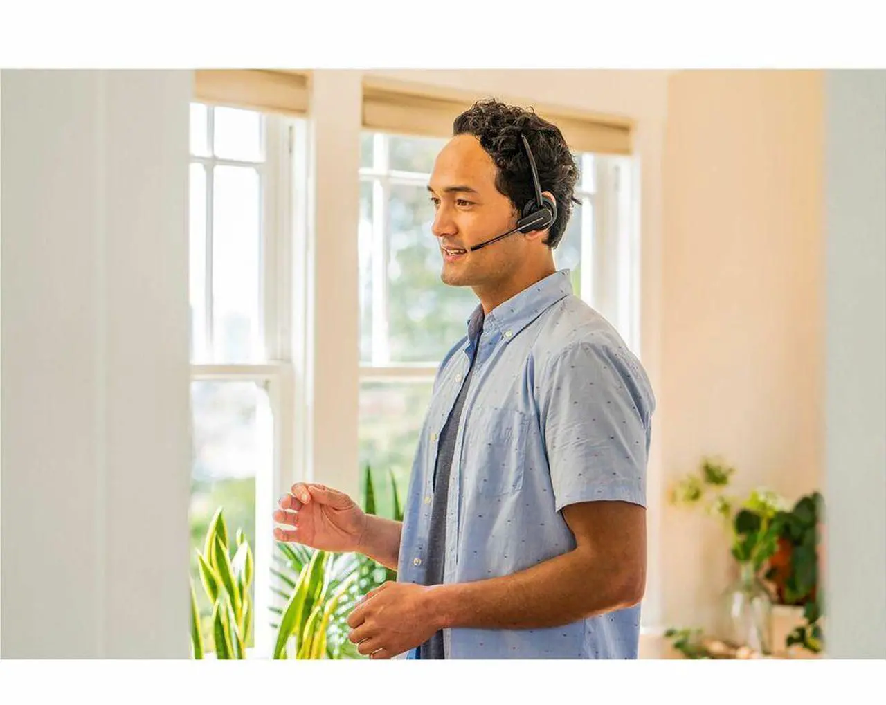 Alt view image 4 of 8 - HP Poly  590.6 ft Savi 8200 Office 8245 Earset Mono Wireless Bluetooth Model 7W6D1AA#ABA