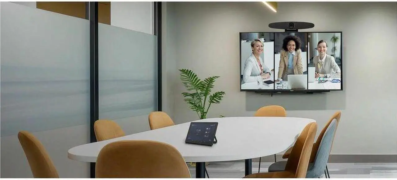 Alt view image 3 of 16 - ROCWARE RC10 Video Conferencing Camera - USB 3.0 Type C - 4K - 3840 x 2160 Video - CMOS Sensor - 121° Angle - Wall - 5x Digital Zoom - Microphone - Wireless LAN - TV - PTZ, Plug & Play, Bu