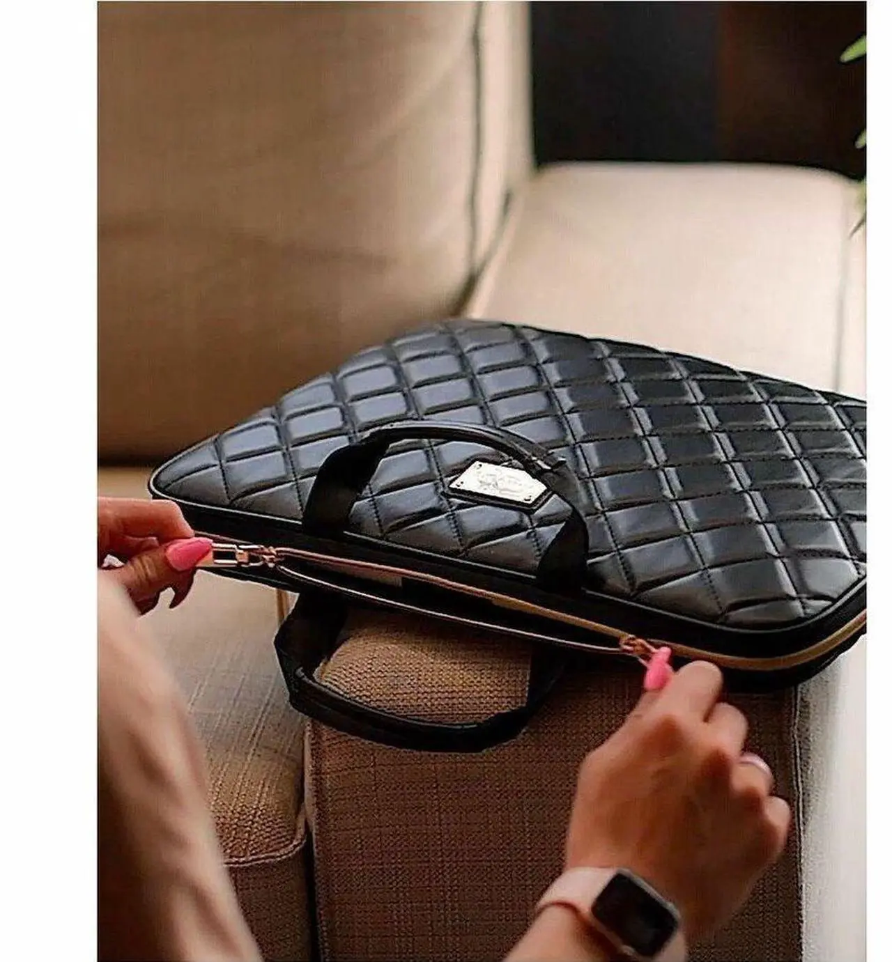Alt view image 3 of 9 - Sandy Lisa St. Tropez Carrying Case (Sleeve) for 14" Notebook - Scratch Resistant - 10.6" Height x 15.5" Width x 0.8" Depth - Female