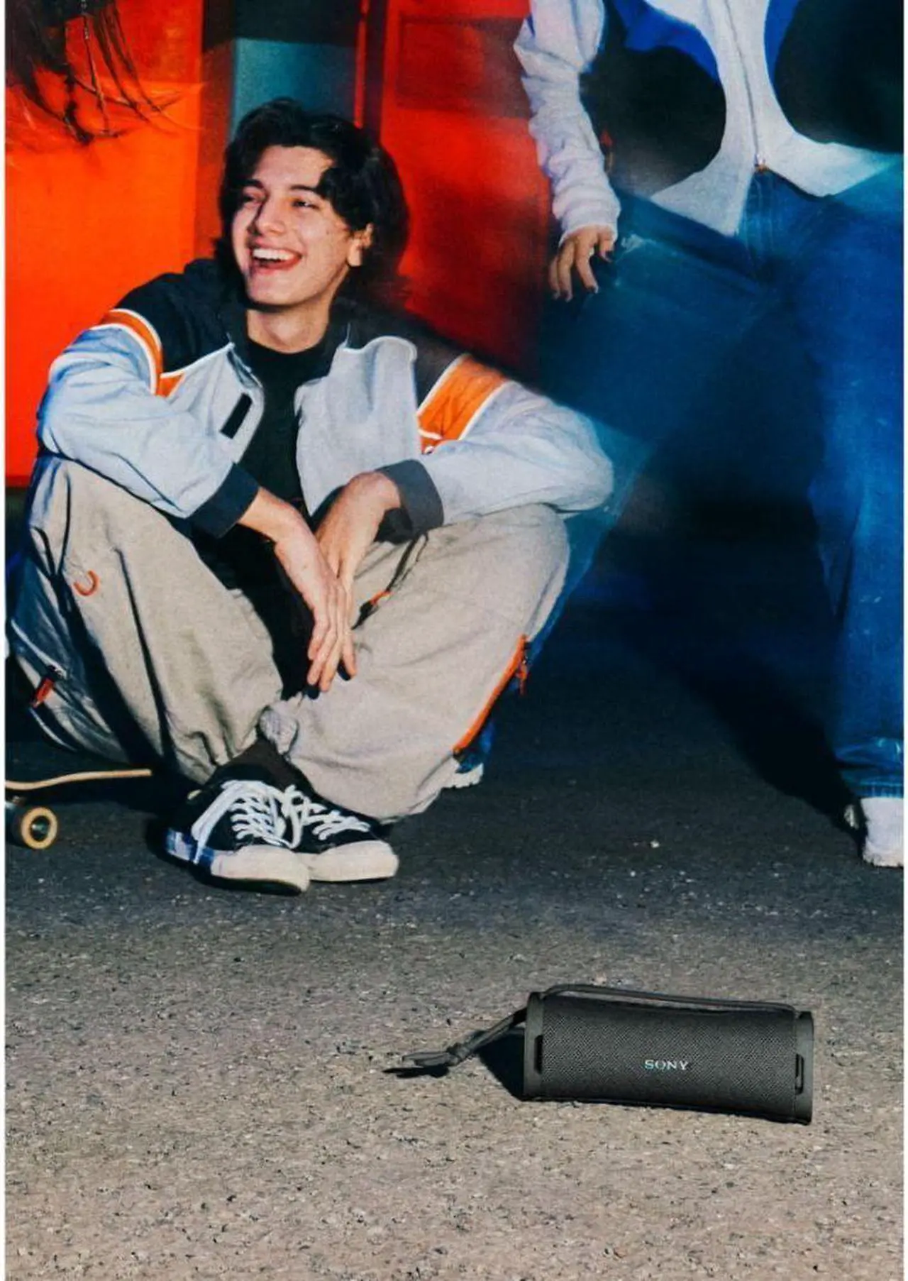 Alt view image 7 of 9 - Sony ULT FIELD series Speaker  -  SRSULT10/G (Gray)