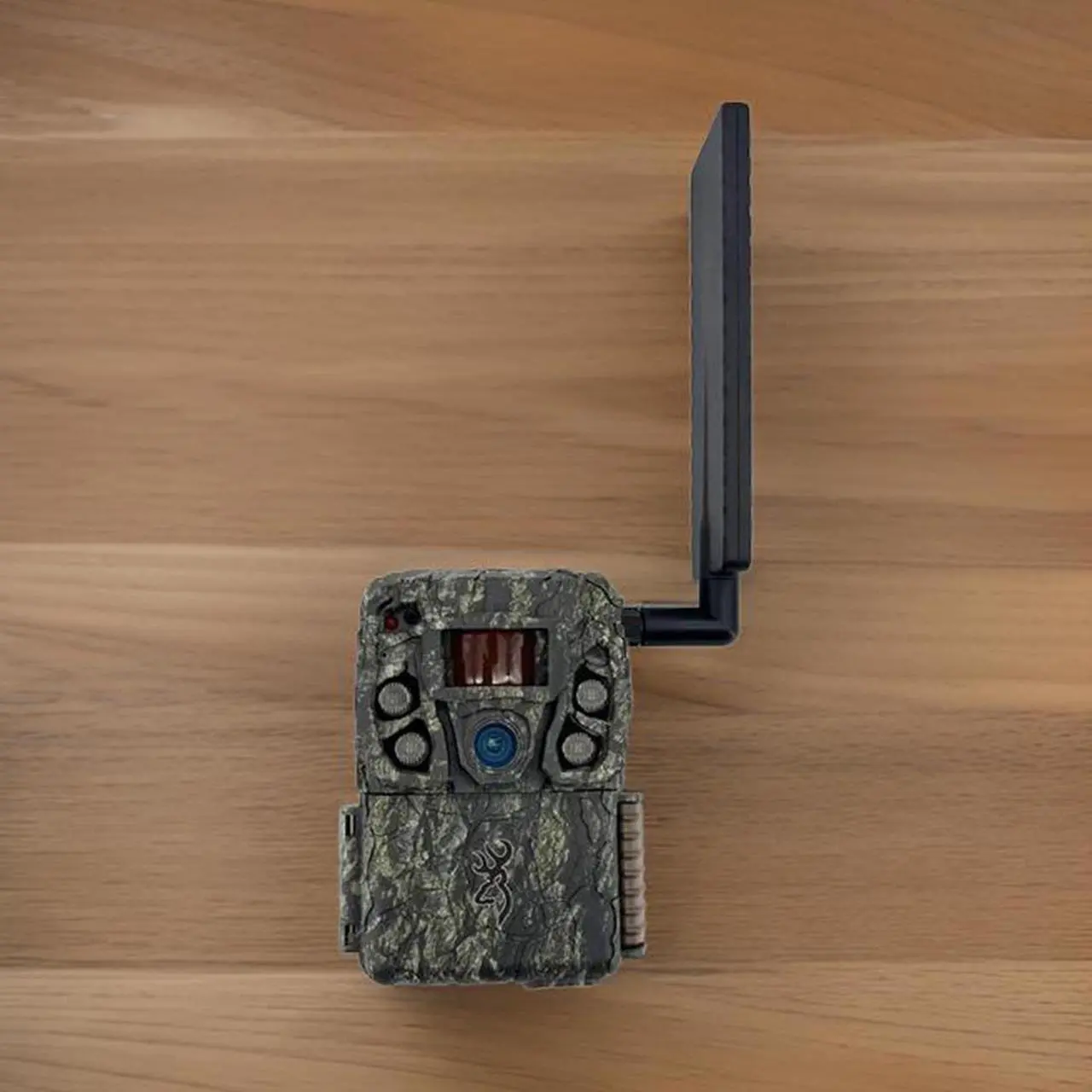 Alt view image 6 of 7 - Browning Trail Camera-Defender Wireless Vision Pro HD w/ 32 GB Memory Cards and Card Reader