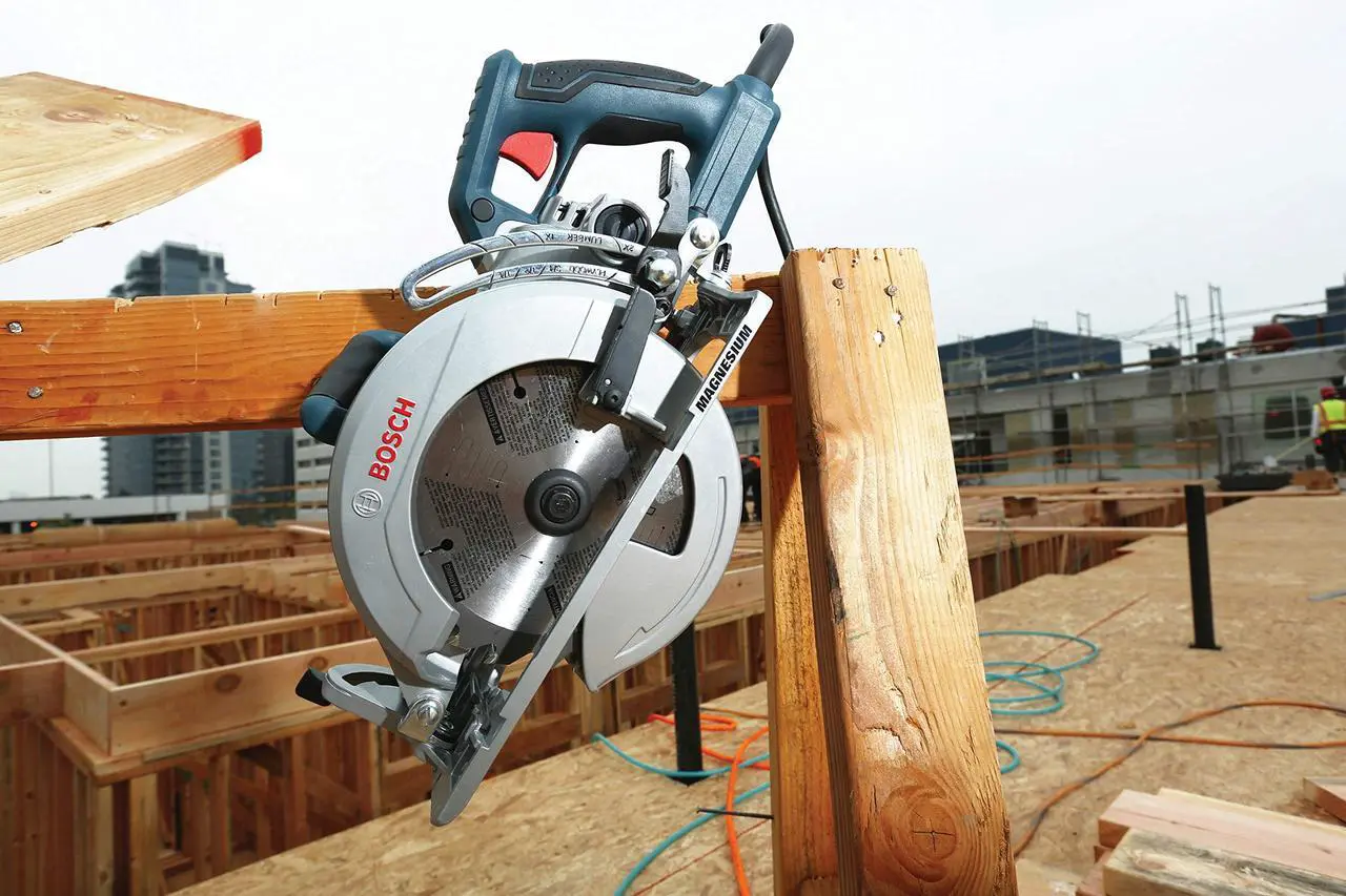 Alt view image 12 of 12 - BOSCH 7-1/4-Inch Worm Drive Circular Saw CSW41, Blue