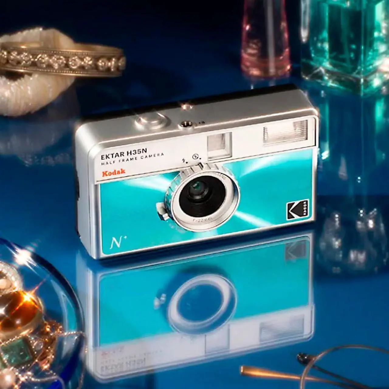 Alt view image 7 of 7 - Kodak Ektar H35N 35mm Half Frame Film Camera with Star Filter and Tripod Support (Glazed Blue) Bundle with Black and White 35mm Roll Film (36 Exposures) (2-Pack) and Case (Black) (4 Items)