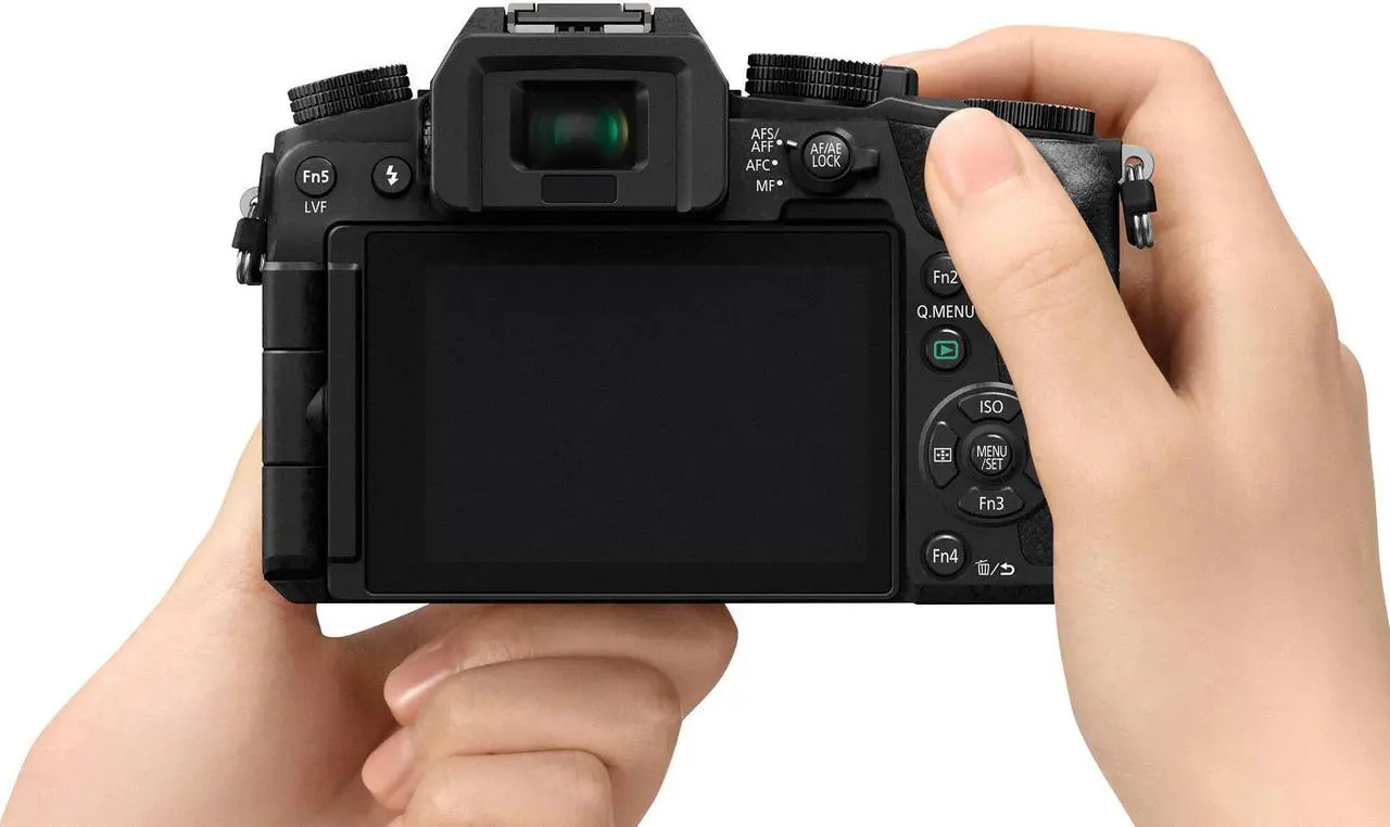 Alt view image 4 of 20 - Panasonic DMCG7/B, 14-42mm F/3.5-5.6 Ii Mega OIS, Black