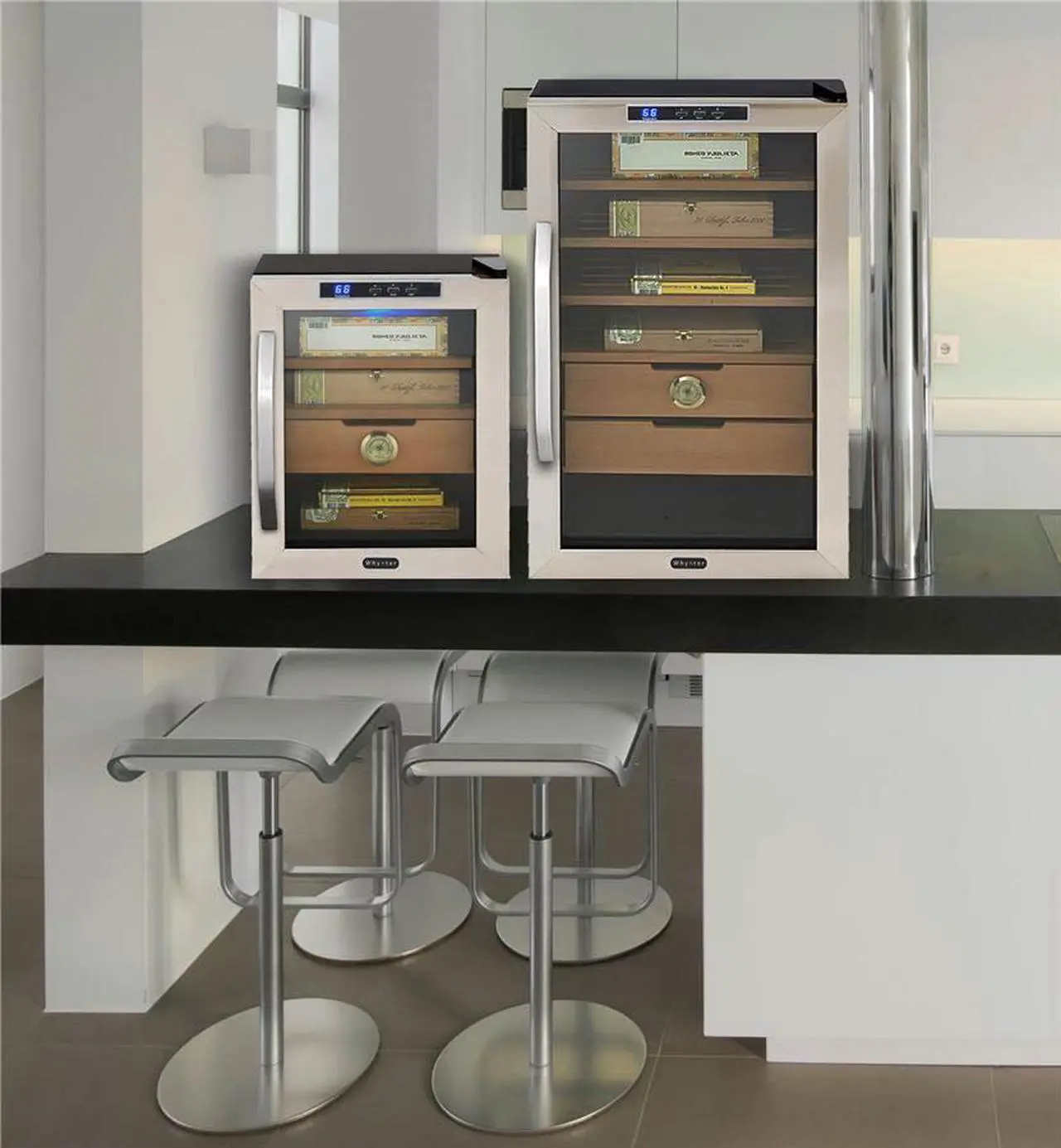Alt view image 4 of 15 - Whynter Stainless Steel 1.2 cu. ft. Cigar Cooler Humidor