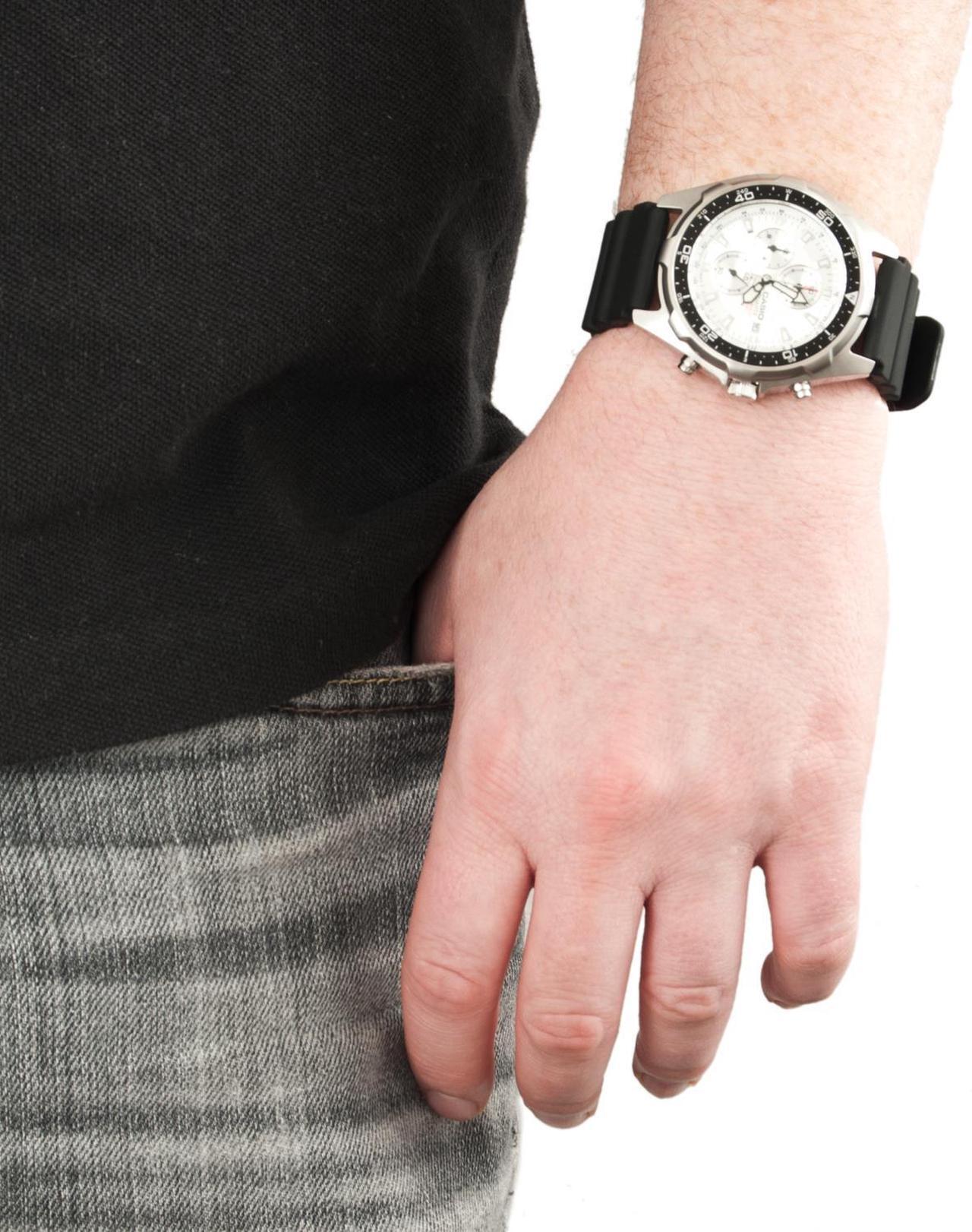 Alt view image 14 of 20 - Casio AMW330-7AV Men's Analog/Digital Dive Chronograph Resin Strap Sports Watch