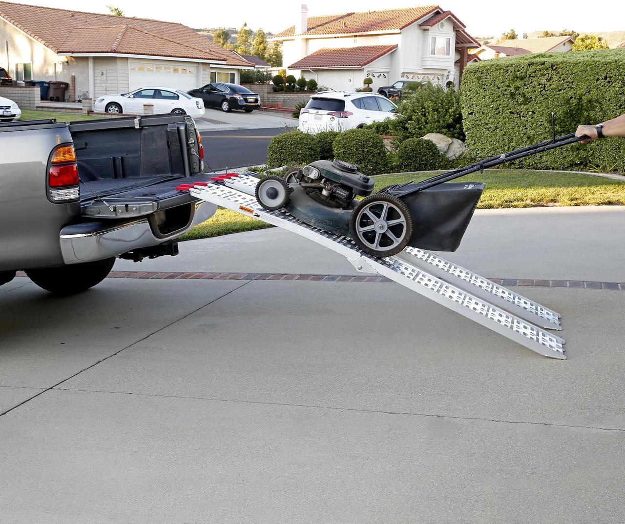 Alt view image 4 of 7 - 7.5' Set of 2 Truck ATV Folding Aluminum Loading Ramps, 1500 lbs Capacity