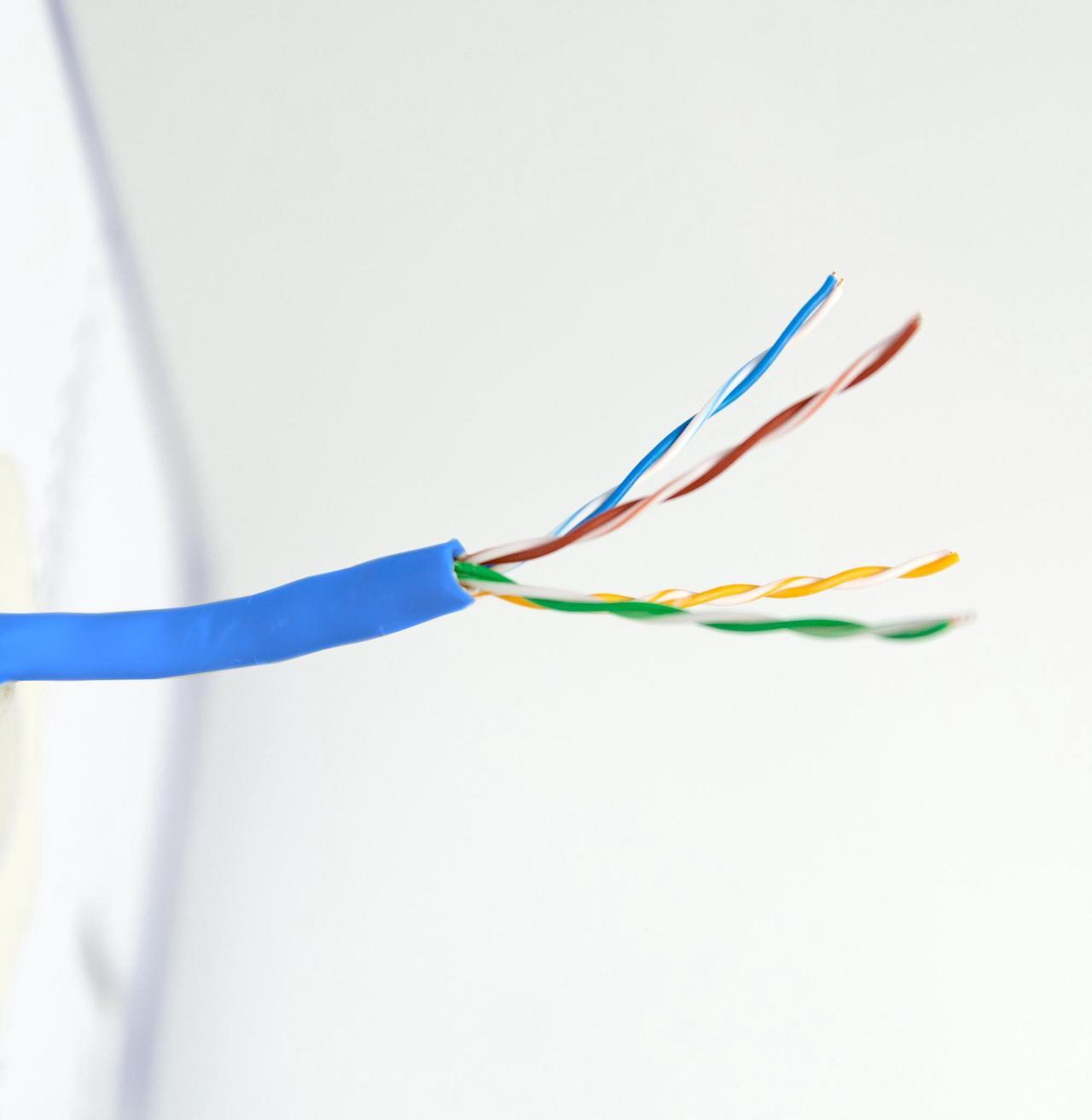 Alt view image 2 of 8 - VIVO 500ft Bulk Cat5e LAN Ethernet Cable / Wire UTP Pull Box 500 ft Cat-5e, Blue