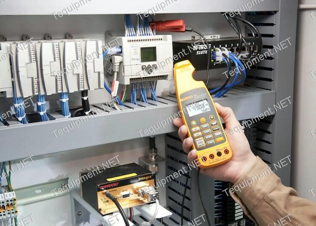 Alt view image 4 of 6 - Fluke 773 Milliamp Process Clamp Meter, 4 to 20 mA