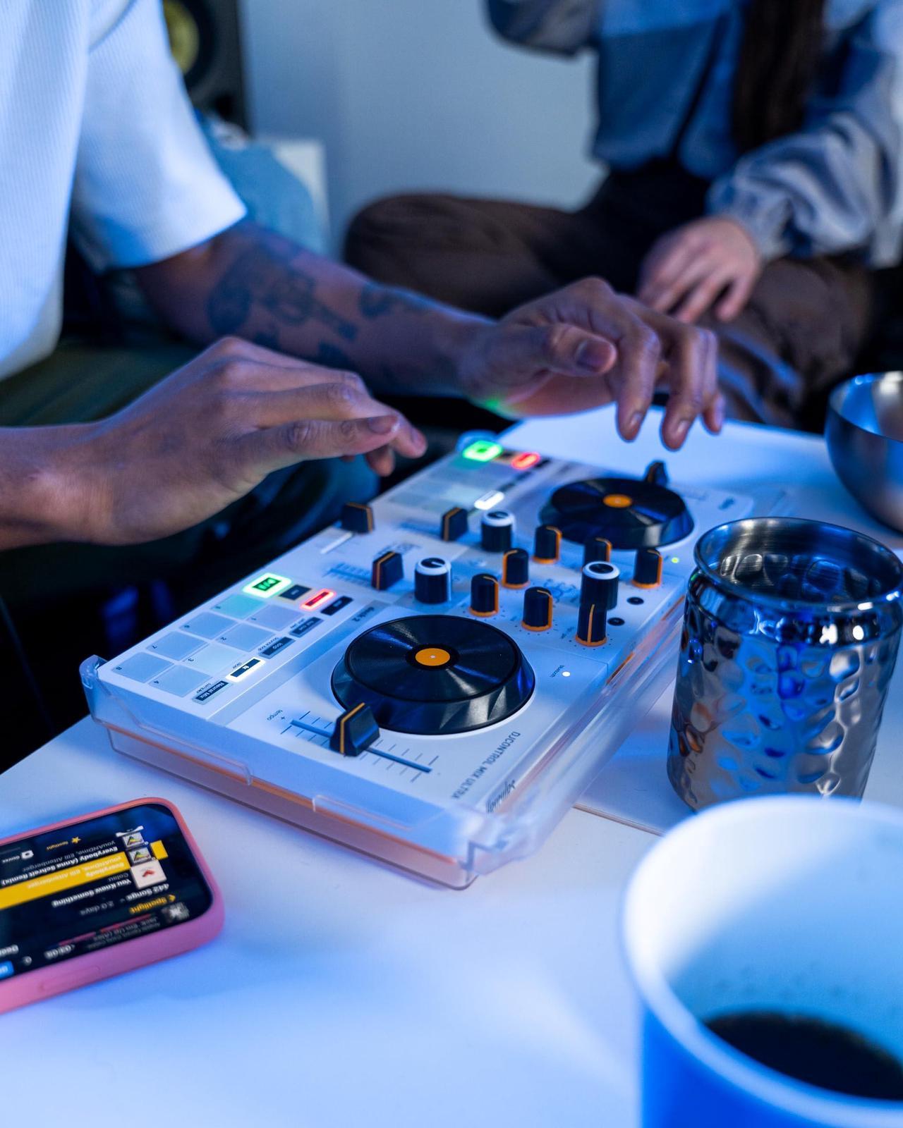 Alt view image 11 of 14 - Hercules DJControl Mix Ultra DJ Controller with Protective Cover